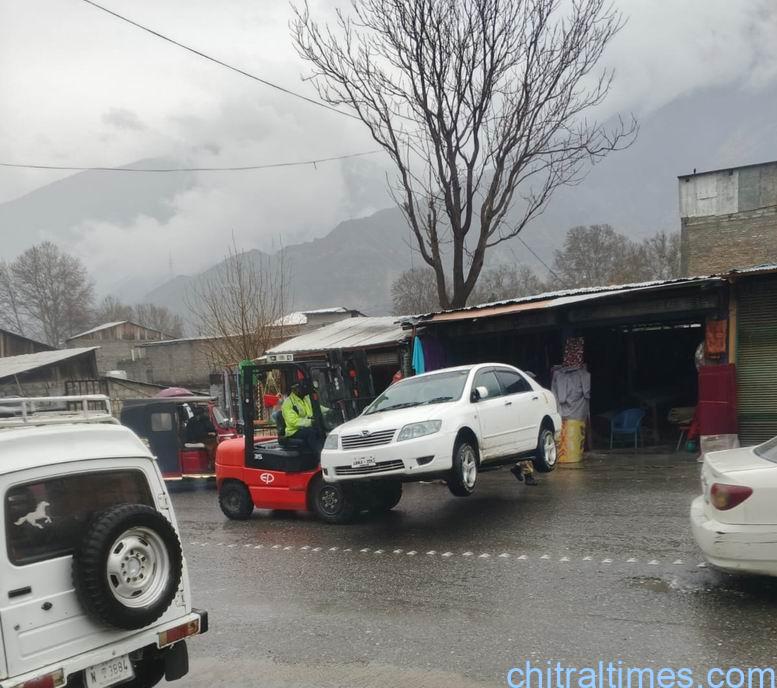 chitraltimes trafic police chitral campaign against illegal parking 4