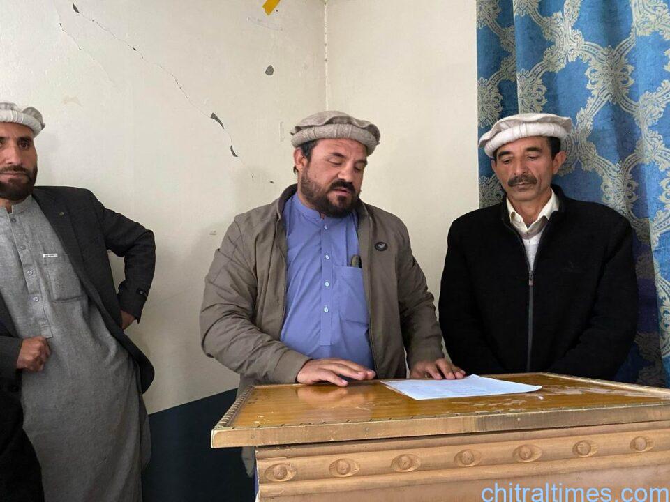 chitraltimes upper chitral elites meeting on electricity issue 11