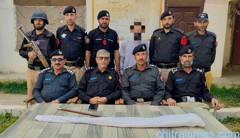 چترال اپر پولیس نے بریب میں بیہمانہ قتل کیس کے نامزد ملزم کو گرفتار کر لیا، آلۂ قتل بھی برآمد