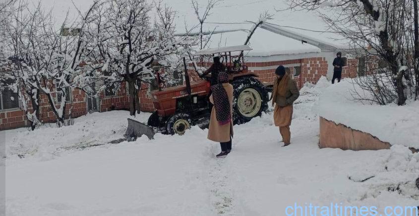 chitraltimes upper chitral snow clearence ac mulkhow visit 33
