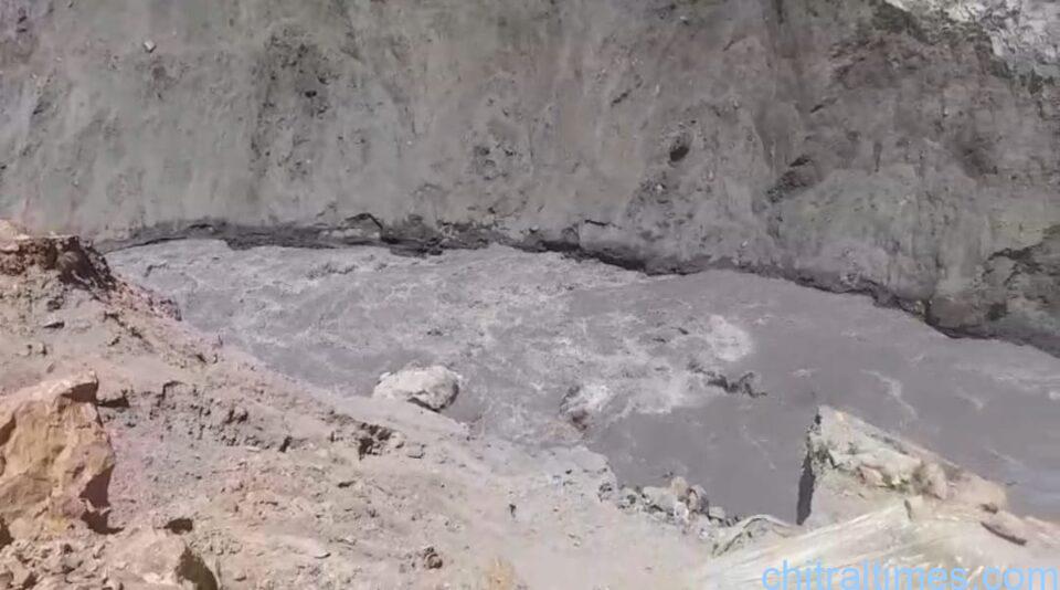 chitraltimes water flow in river chitral 1
